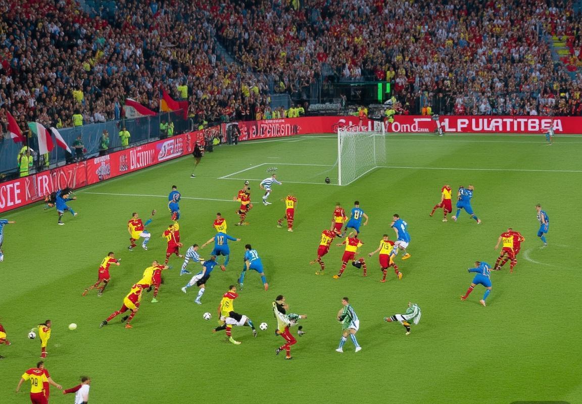 2012欧洲杯半决赛：德葡巅峰对决穆勒制胜C罗遗憾瞬间(图3)